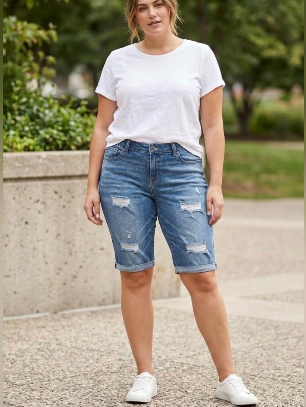 Soho Jeans Size 10 Soho New York & Company Denim Shorts Cut-off Distressed